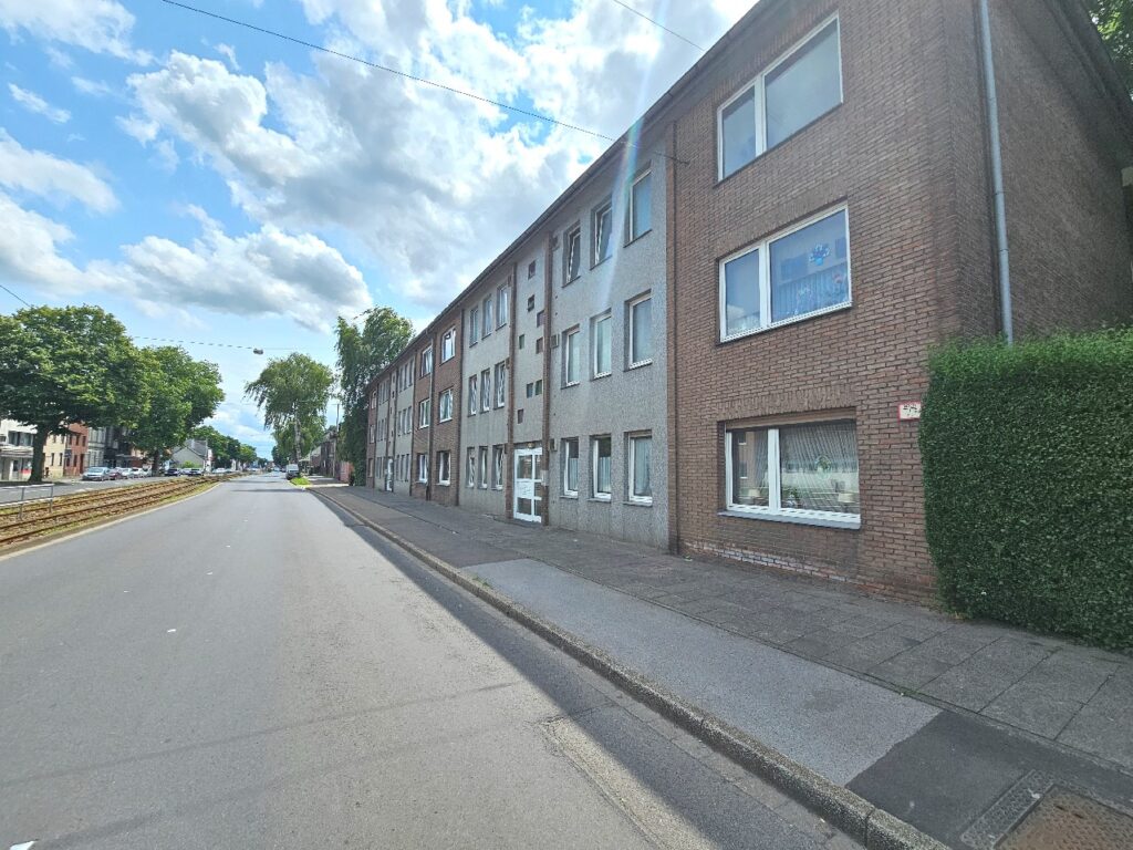 Straßenansicht