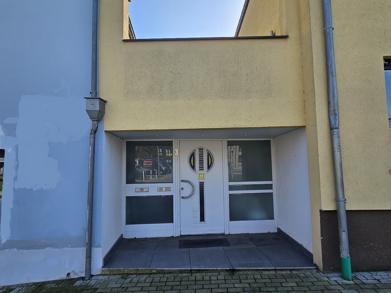 Straßenansicht