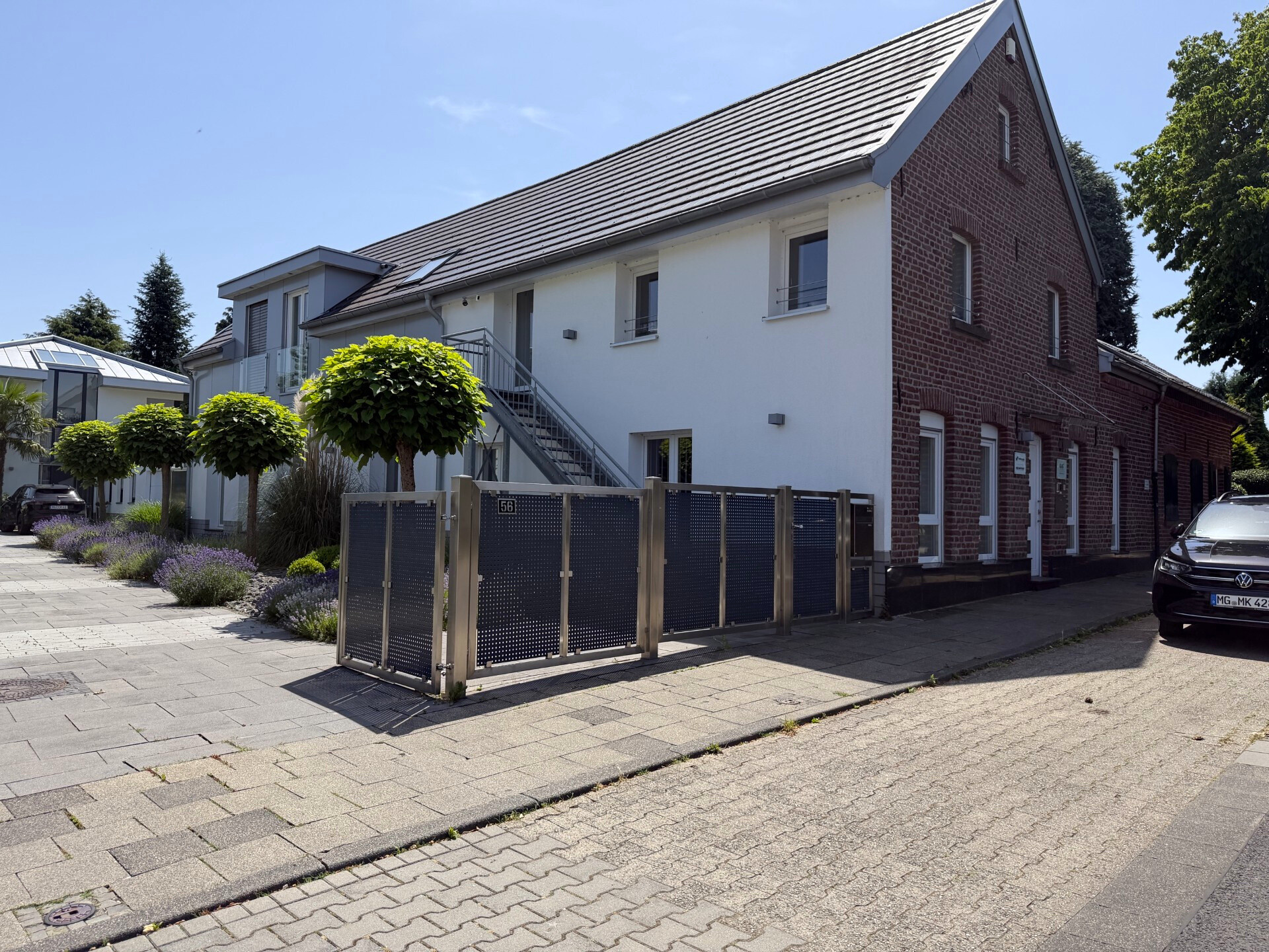 Straßenansicht